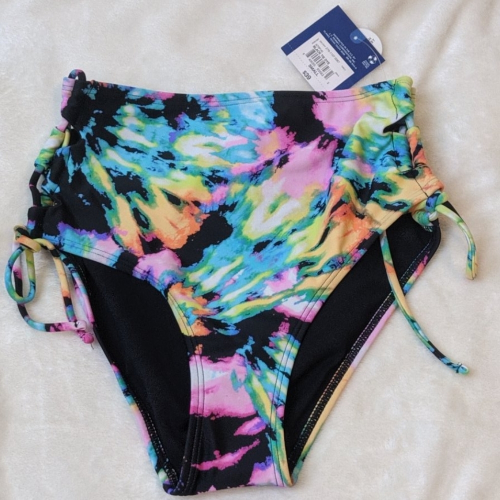 High waisted bikini